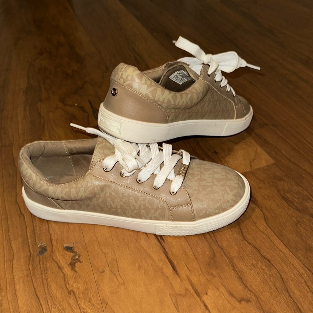 women’s michael kors sneakers
